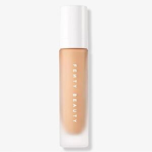 NEW IN BOX Fenty Beauty Pro Filt'r Soft Matte Longwear Foundation in 125 natural